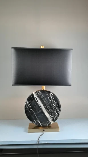 Lampe de table en marbre avec abat-jour en tissu